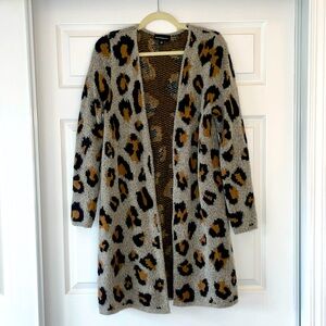 Fortune + Ivy leopard print cardigan, size medium